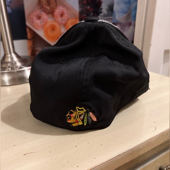 Chicago Blackhawks Hat - Picture 3 of 3